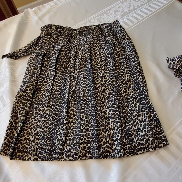 Leopard Faux Wrap Skirt  Size 4 - Picture 4 of 4